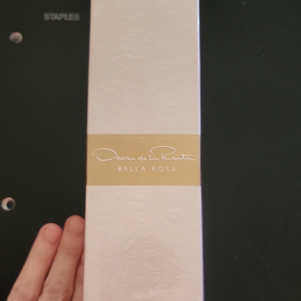 Oscar de la Renta Bella Rosa Body Lotion
